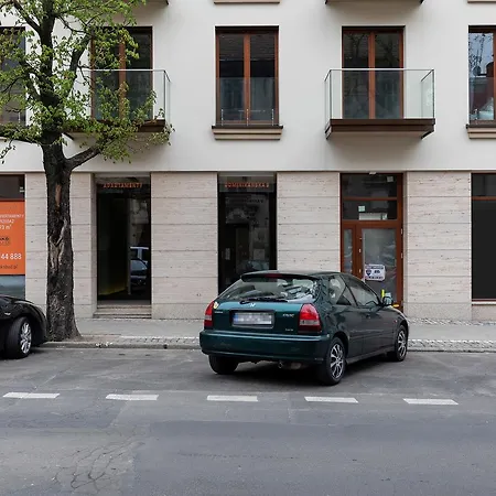 Apartment 150m To The Old Market Square Dominikanska By Renters